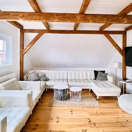 Historisches Amtshaus: Belvue Villa