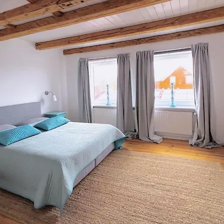 Historisches Amtshaus: Belvue Villa Fehmarn